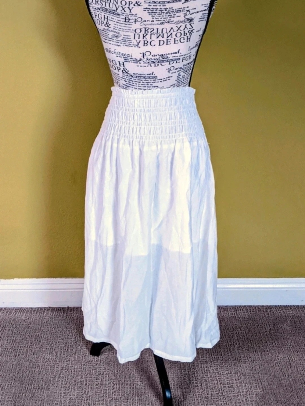 Women's White Smocked Waist Midi Skirt